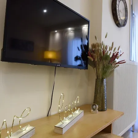 2downtown.dandelion Apartament *