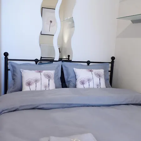 2downtown.dandelion Apartman *